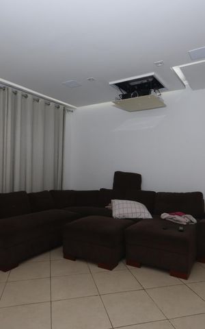 Casa à venda com 275m², 3 quartos e 2 vagasSala