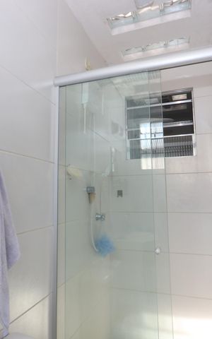 Casa à venda com 275m², 3 quartos e 2 vagasBanheiro da Suíte 1