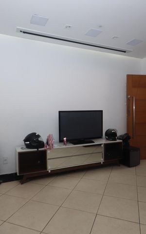 Casa à venda com 275m², 3 quartos e 2 vagasSala