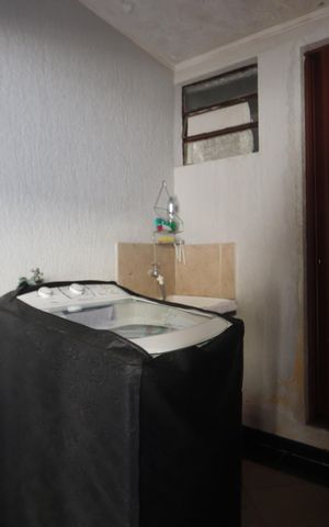 Casa à venda com 275m², 3 quartos e 2 vagasLavanderia