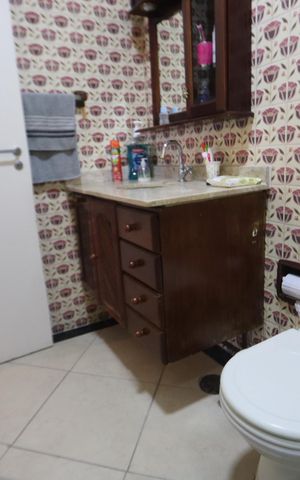 Casa à venda com 275m², 3 quartos e 2 vagasBanheiro Social