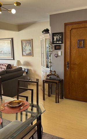 Apartamento à venda com 121m², 4 quartos e 3 vagas