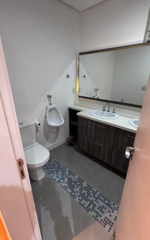 Apartamento para alugar com 154m², 4 quartos e 1 vaga Apartamento para alugar com 154m², 4 quartos e 1 vagaBanheiro da Suíte 2