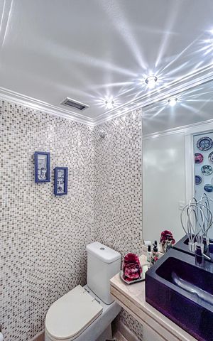 Apartamento à venda com 125m², 4 quartos e 3 vagasLavabo