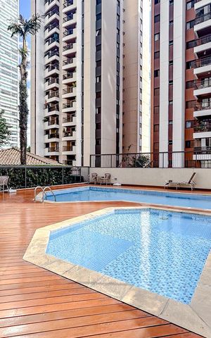 Apartamento à venda com 125m², 4 quartos e 3 vagasÁrea comum - Piscina