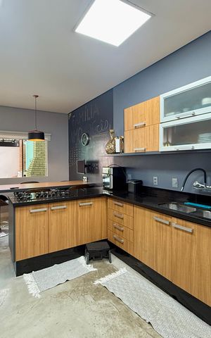 Casa de condomínio à venda com 397m², 4 quartos e 4 vagas Casa de condomínio à venda com 397m², 4 quartos e 4 vagasCozinha