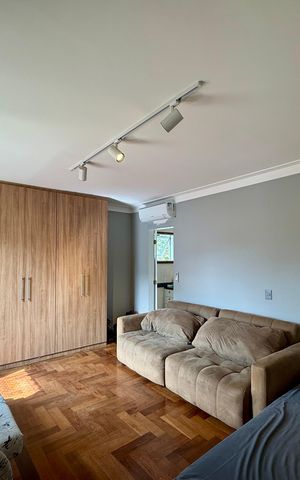 Casa de condomínio à venda com 397m², 4 quartos e 4 vagas Casa de condomínio à venda com 397m², 4 quartos e 4 vagasSuíte 2
