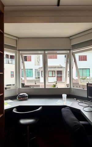 Casa de condomínio à venda com 397m², 4 quartos e 4 vagas Casa de condomínio à venda com 397m², 4 quartos e 4 vagasEscritório