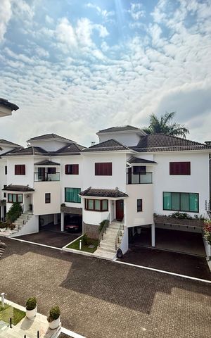 Casa de condomínio à venda com 397m², 4 quartos e 4 vagas Casa de condomínio à venda com 397m², 4 quartos e 4 vagasVista Suíte 2