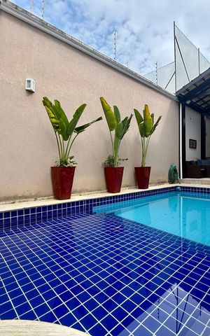 Casa de condomínio à venda com 397m², 4 quartos e 4 vagas Casa de condomínio à venda com 397m², 4 quartos e 4 vagasPiscina