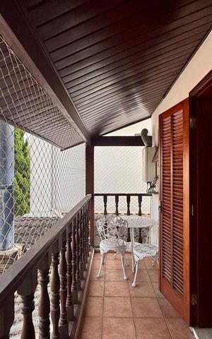 Casa de condomínio à venda com 397m², 4 quartos e 4 vagas Casa de condomínio à venda com 397m², 4 quartos e 4 vagasSacada Suíte 3 e 4