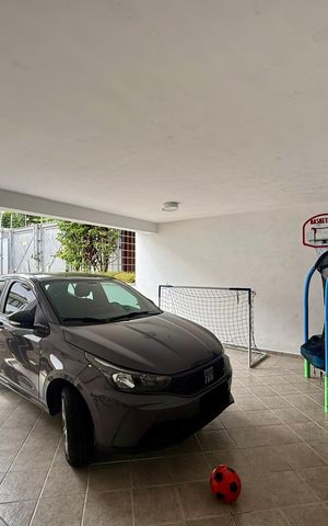 Casa de condomínio à venda com 397m², 4 quartos e 4 vagas Casa de condomínio à venda com 397m², 4 quartos e 4 vagasGaragem