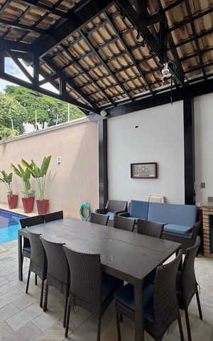 Casa de condomínio à venda com 397m², 4 quartos e 4 vagas Casa de condomínio à venda com 397m², 4 quartos e 4 vagasChurrasqueira