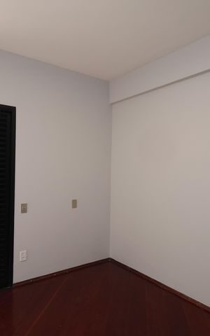 Apartamento à venda com 232m², 5 quartos e 3 vagasQuarto 2