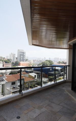 Apartamento à venda com 232m², 5 quartos e 3 vagasVaranda 
