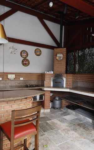 Apartamento à venda com 232m², 5 quartos e 3 vagasÁrea comum - Churrasqueira