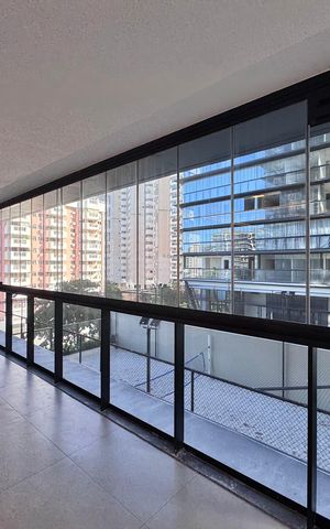 Apartamento à venda com 98m², 3 quartos e 2 vagas Apartamento à venda com 98m², 3 quartos e 2 vagasVaranda
