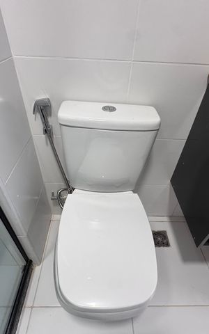 Apartamento à venda com 98m², 3 quartos e 2 vagas Apartamento à venda com 98m², 3 quartos e 2 vagasSuite - banheiro