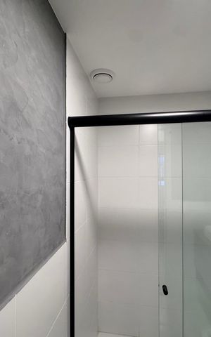 Apartamento à venda com 98m², 3 quartos e 2 vagas Apartamento à venda com 98m², 3 quartos e 2 vagasBanheiro Social