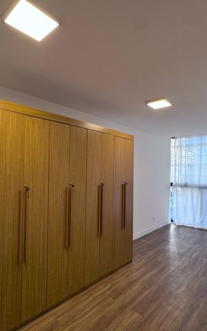 Apartamento à venda com 98m², 3 quartos e 2 vagas Apartamento à venda com 98m², 3 quartos e 2 vagasSuite