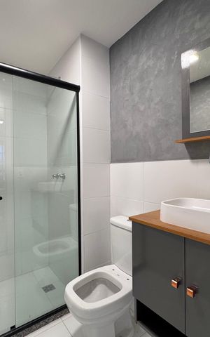 Apartamento à venda com 98m², 3 quartos e 2 vagas Apartamento à venda com 98m², 3 quartos e 2 vagasBanheiro Social
