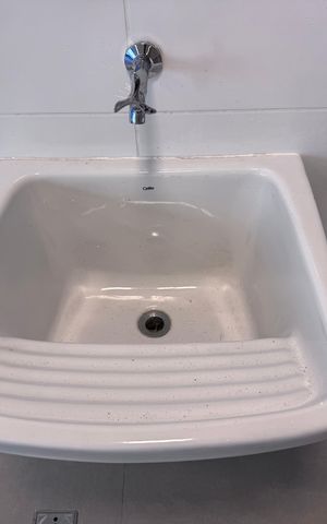 Apartamento à venda com 98m², 3 quartos e 2 vagas Apartamento à venda com 98m², 3 quartos e 2 vagasCozinha e Área de Serviço