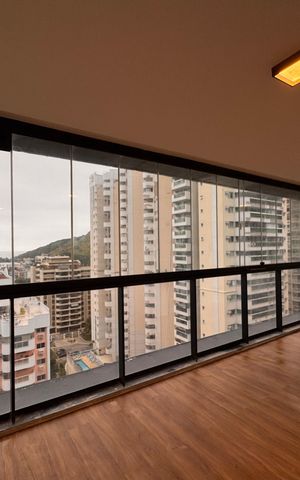 Apartamento à venda com 119m², 3 quartos e 2 vagasVaranda