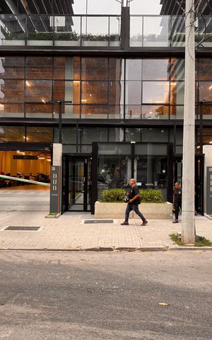 Apartamento à venda com 119m², 3 quartos e 2 vagasFachada