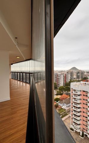 Apartamento à venda com 119m², 3 quartos e 2 vagasVaranda