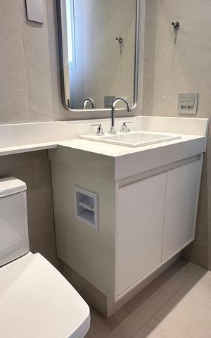 Apartamento à venda com 234m², 4 quartos e 4 vagas Apartamento à venda com 234m², 4 quartos e 4 vagasBanheiro da Suíte 2