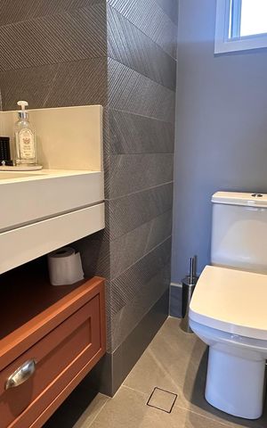 Apartamento à venda com 234m², 4 quartos e 4 vagas Apartamento à venda com 234m², 4 quartos e 4 vagasLavabo