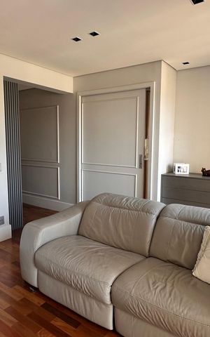 Apartamento à venda com 234m², 4 quartos e 4 vagas Apartamento à venda com 234m², 4 quartos e 4 vagasSala 2