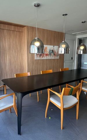 Apartamento à venda com 234m², 4 quartos e 4 vagas Apartamento à venda com 234m², 4 quartos e 4 vagasVaranda da Sala