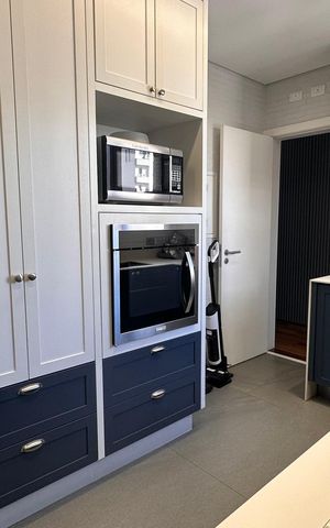 Apartamento à venda com 234m², 4 quartos e 4 vagas Apartamento à venda com 234m², 4 quartos e 4 vagasCozinha