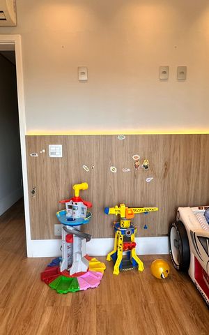 Apartamento à venda com 234m², 4 quartos e 4 vagas Apartamento à venda com 234m², 4 quartos e 4 vagasSuíte 2