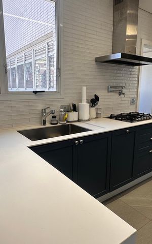 Apartamento à venda com 234m², 4 quartos e 4 vagas Apartamento à venda com 234m², 4 quartos e 4 vagasCozinha