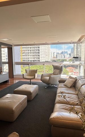 Apartamento à venda com 234m², 4 quartos e 4 vagas Apartamento à venda com 234m², 4 quartos e 4 vagasSala