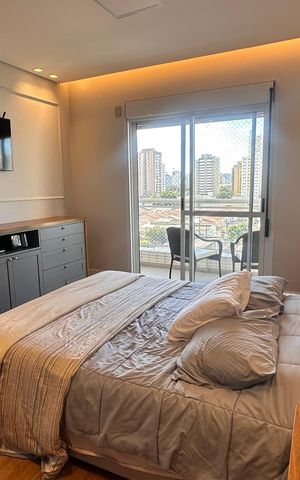 Apartamento à venda com 234m², 4 quartos e 4 vagas Apartamento à venda com 234m², 4 quartos e 4 vagasSuíte 3