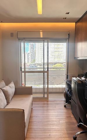 Apartamento à venda com 234m², 4 quartos e 4 vagas Apartamento à venda com 234m², 4 quartos e 4 vagasEscritório