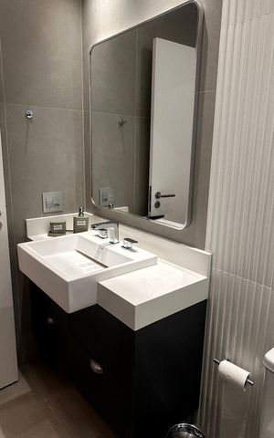 Apartamento à venda com 234m², 4 quartos e 4 vagas Apartamento à venda com 234m², 4 quartos e 4 vagasBanheiro social