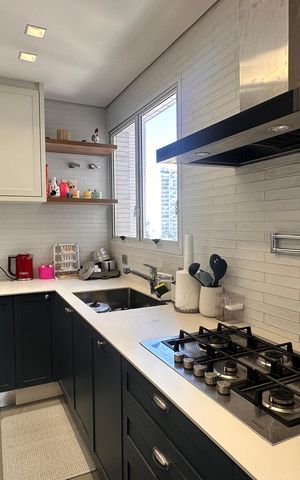 Apartamento à venda com 234m², 4 quartos e 4 vagas Apartamento à venda com 234m², 4 quartos e 4 vagasCozinha