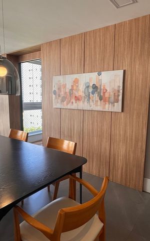 Apartamento à venda com 234m², 4 quartos e 4 vagas Apartamento à venda com 234m², 4 quartos e 4 vagasVaranda da Sala