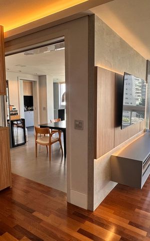 Apartamento à venda com 234m², 4 quartos e 4 vagas Apartamento à venda com 234m², 4 quartos e 4 vagasSala