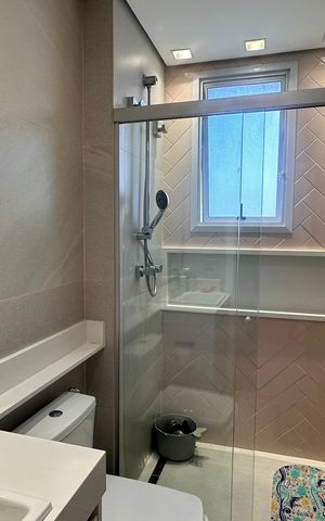 Apartamento à venda com 234m², 4 quartos e 4 vagas Apartamento à venda com 234m², 4 quartos e 4 vagasBanheiro da Suíte
