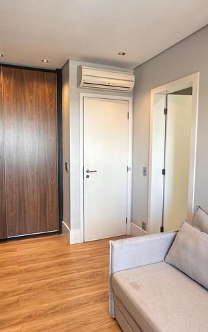 Apartamento à venda com 234m², 4 quartos e 4 vagas Apartamento à venda com 234m², 4 quartos e 4 vagasEscritório