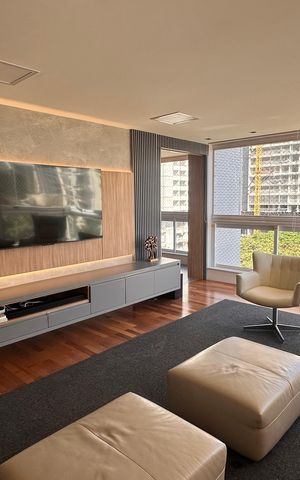 Apartamento à venda com 234m², 4 quartos e 4 vagas Apartamento à venda com 234m², 4 quartos e 4 vagasSala