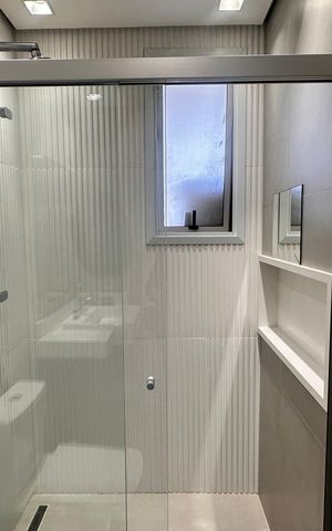 Apartamento à venda com 234m², 4 quartos e 4 vagas Apartamento à venda com 234m², 4 quartos e 4 vagasBanheiro social