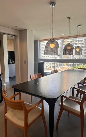 Apartamento à venda com 234m², 4 quartos e 4 vagas Apartamento à venda com 234m², 4 quartos e 4 vagasVaranda da Sala