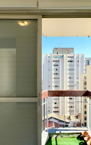 Studio à venda com 28m², 1 quarto e 1 vaga Studio à venda com 28m², 1 quarto e 1 vagaSacada