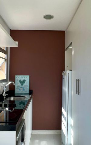 Studio à venda com 28m², 1 quarto e 1 vaga Studio à venda com 28m², 1 quarto e 1 vagaCozinha - Armários